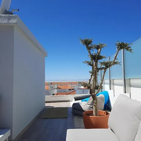 Apartment Sitius 5b - New Seaview With Rooftop Terrace In Historical Centre Sitio Da Nazare